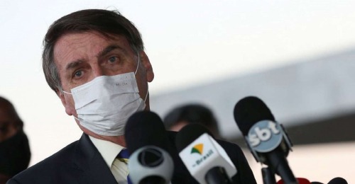 Bolsonaro anuncia contágio pela COVID